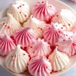 Valentines Day Meringue Kisses 1